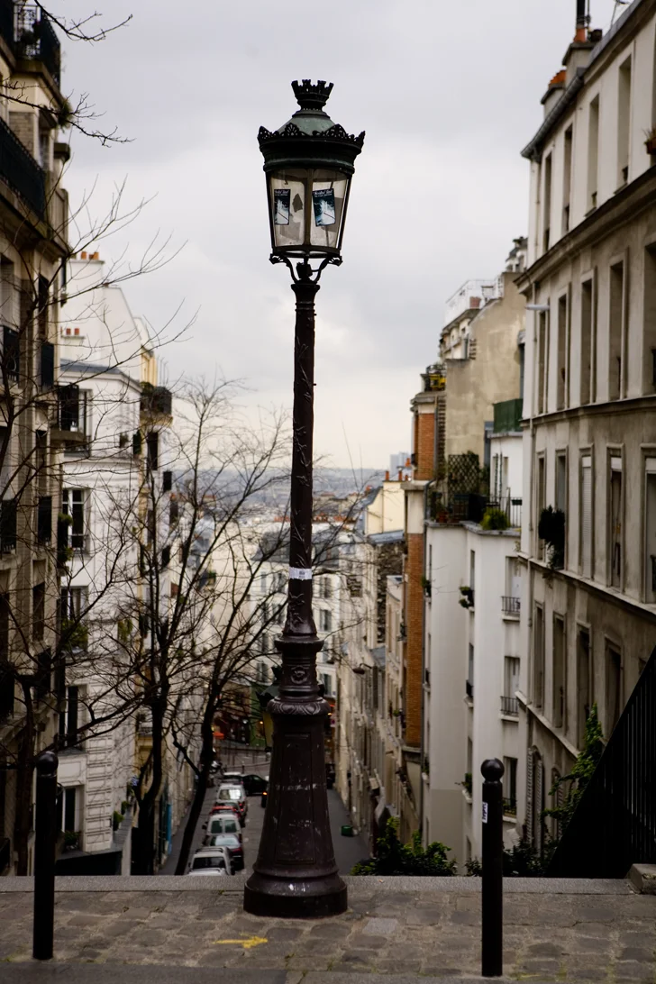 paris_streetlamp.JPG