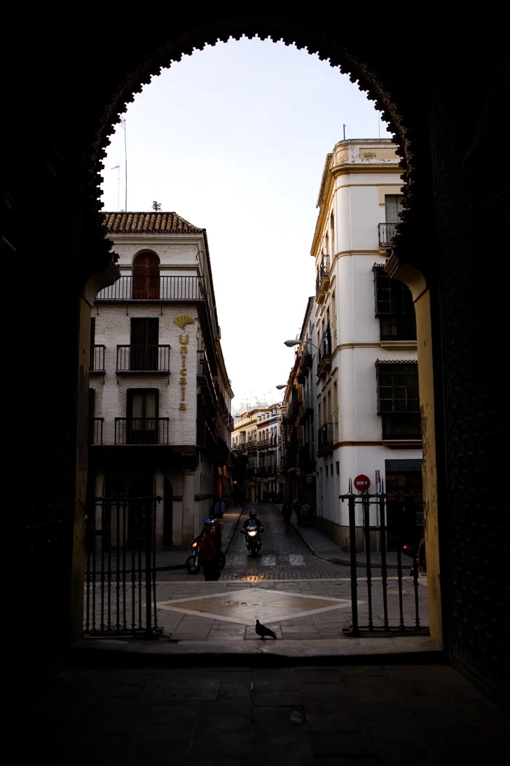 spain_archway.JPG