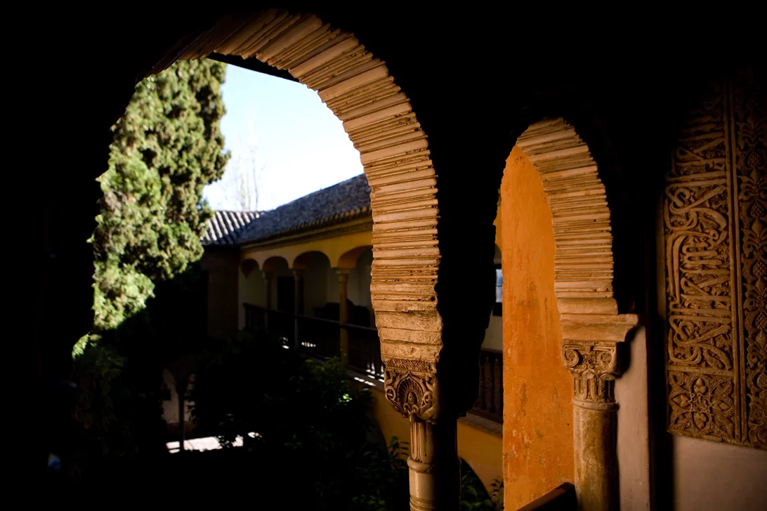 alhambra_windows3.JPG