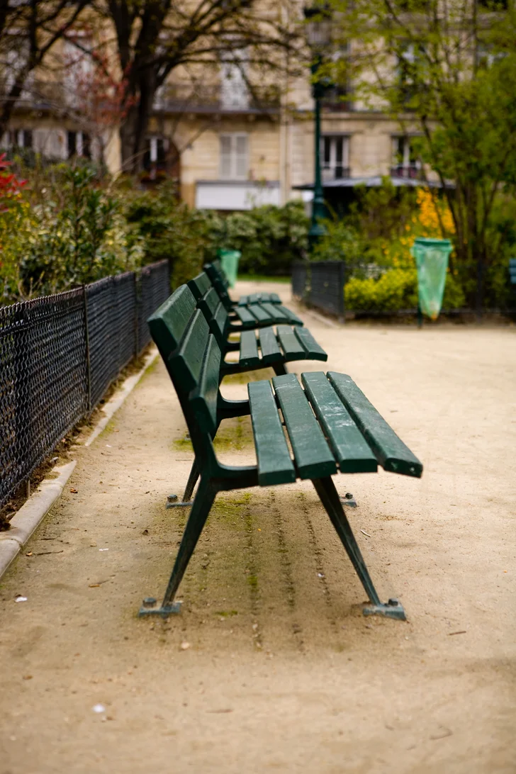 paris_parkbench.JPG