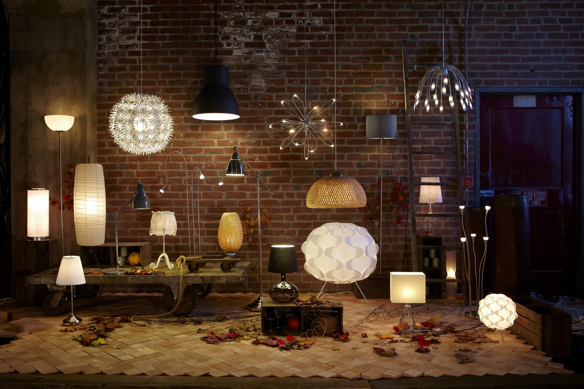 IKEA_Celebrate_LightingShot_Seasonal.jpg