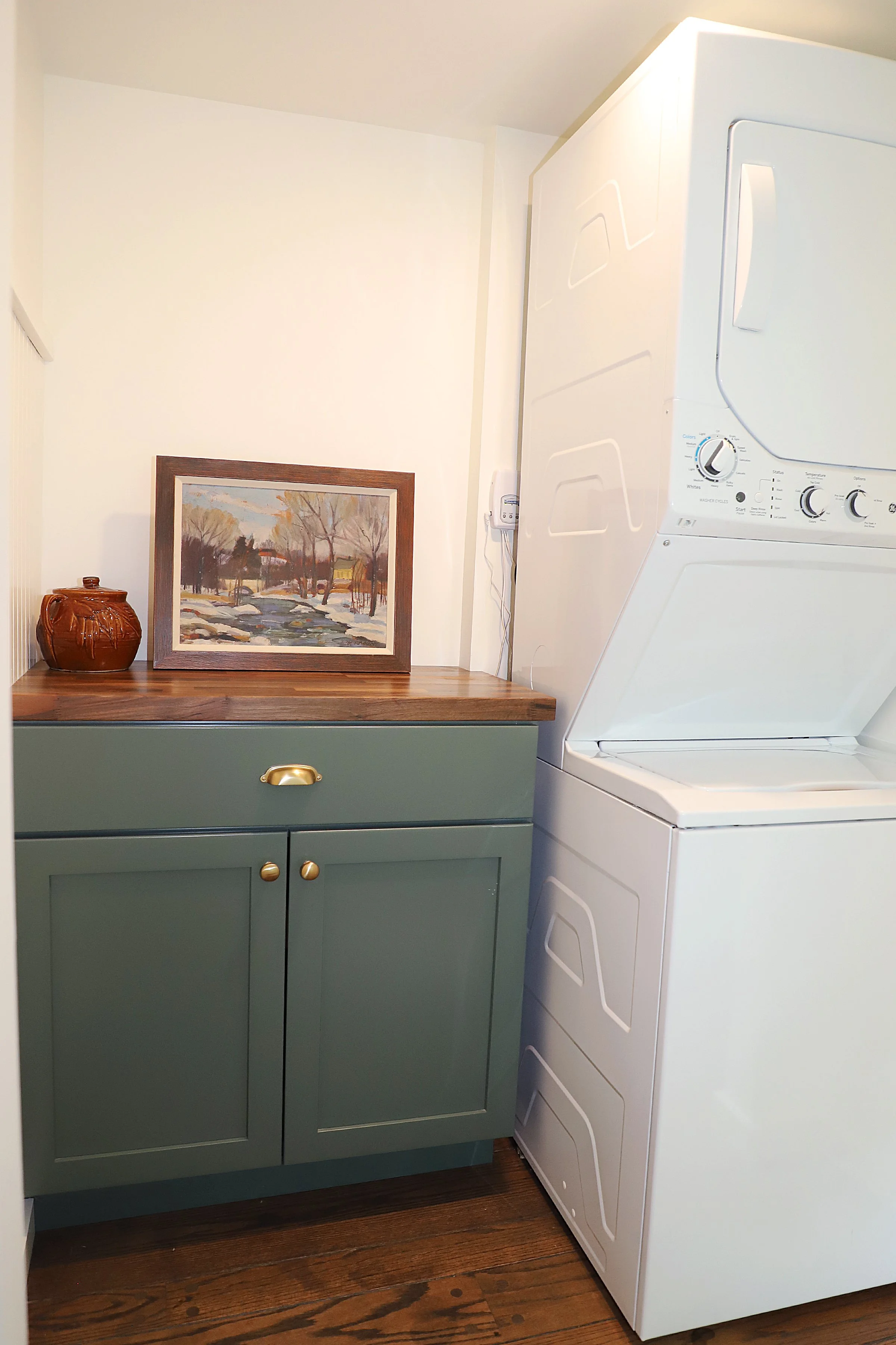  NEW UPSTAIRS LAUNDRY NOOK