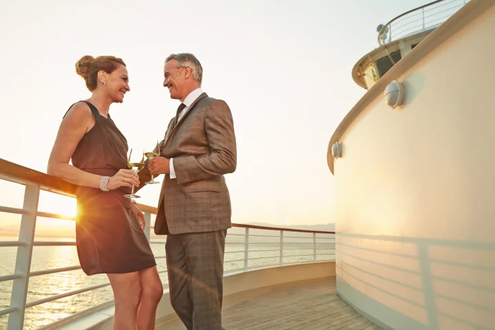 20141116-13-493-Seabourn-33-Couple_Veranda-006686CN-rev01_ALT.jpg
