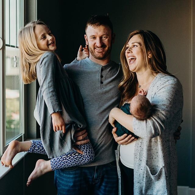 Loving these winter babies. 💕 #leebrownphotos #newbornphotography #sacramentophotographer #lifestylefamilysession