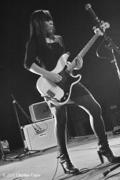 Capsula band live performance official photos psychedelic rock trio coni duchess