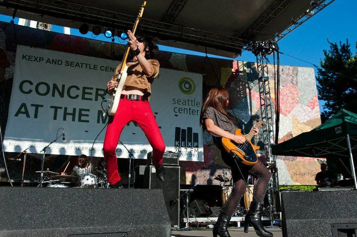 Capsula band live performance official photos psychedelic rock trio