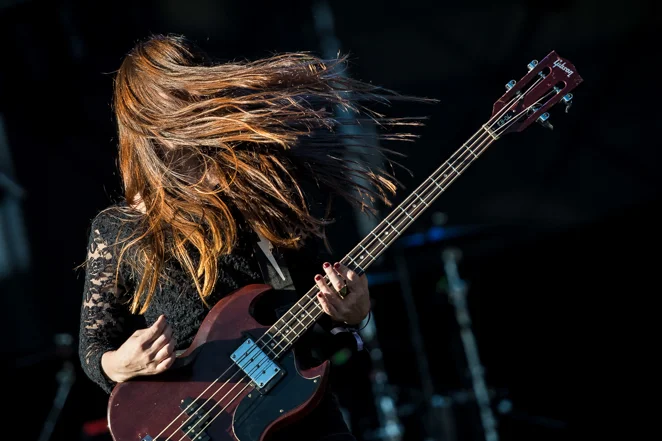 Capsula band live performance official photos psychedelic rock trio coni duchess 