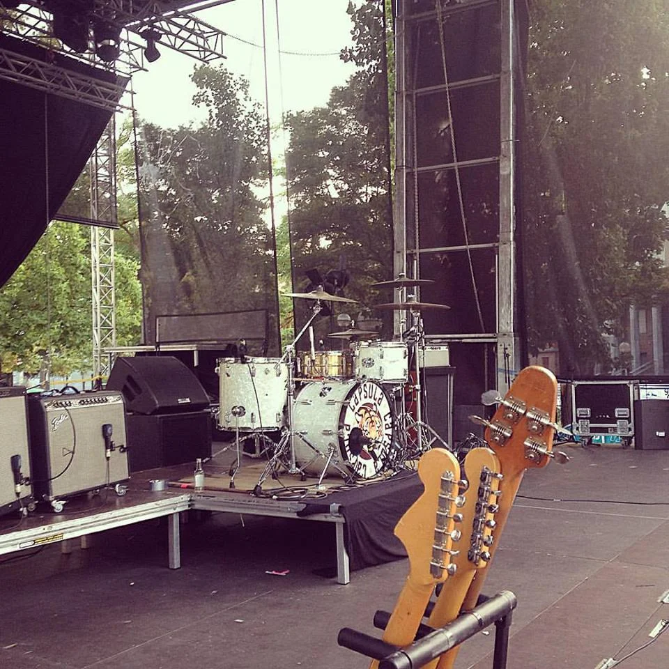 Capsula band live performance official photos psychedelic rock trio