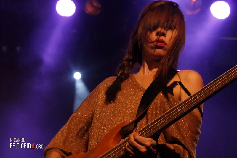 Capsula band live performance official photos psychedelic rock trio coni duchess