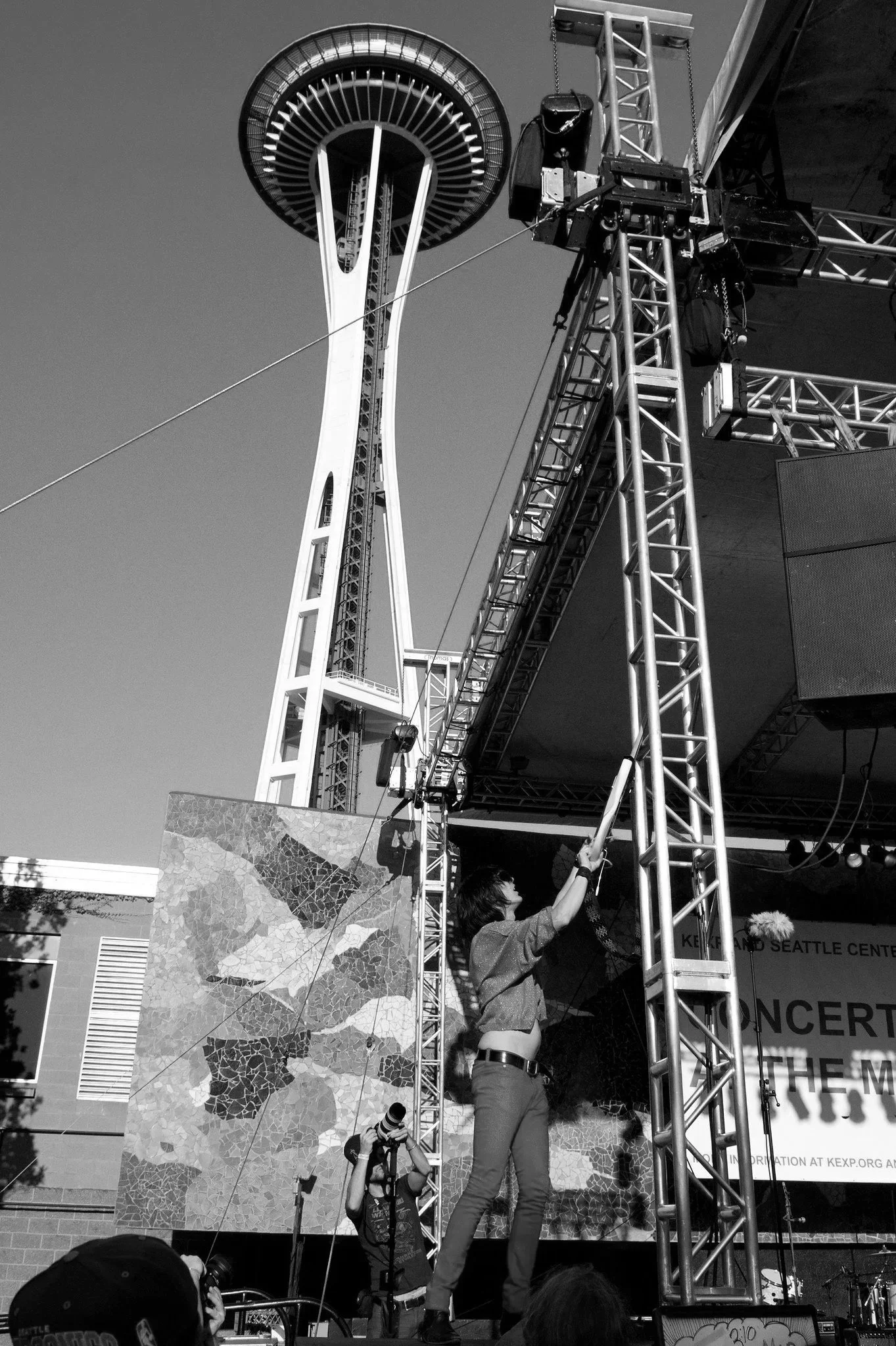 CAPSULA at the KEXP BBQ — Concerts at the Mural, Seattle Center. August 6, 2011.