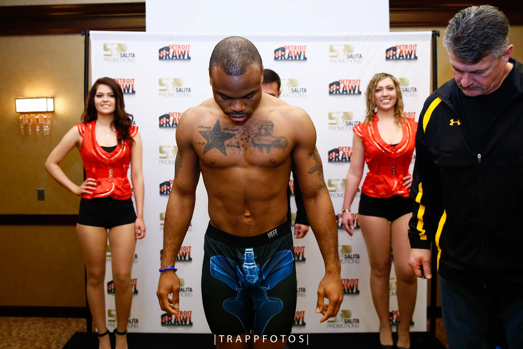 LR_DETROIT BRAWL-WEIGH IN-01212016-9346.jpg