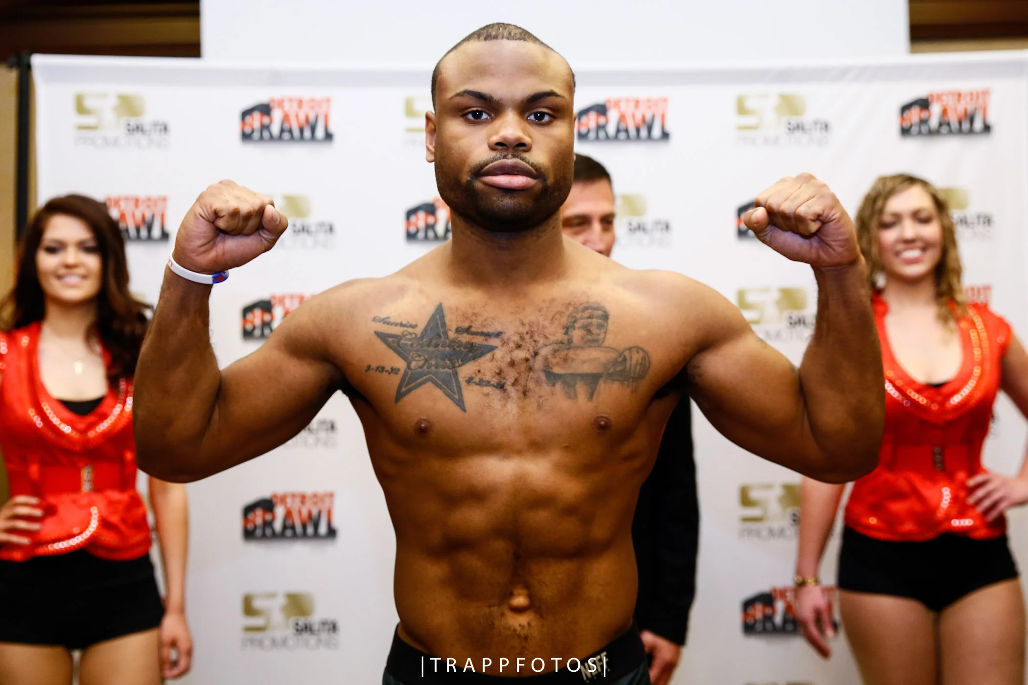 LR_DETROIT BRAWL-WEIGH IN-01212016-9351.jpg