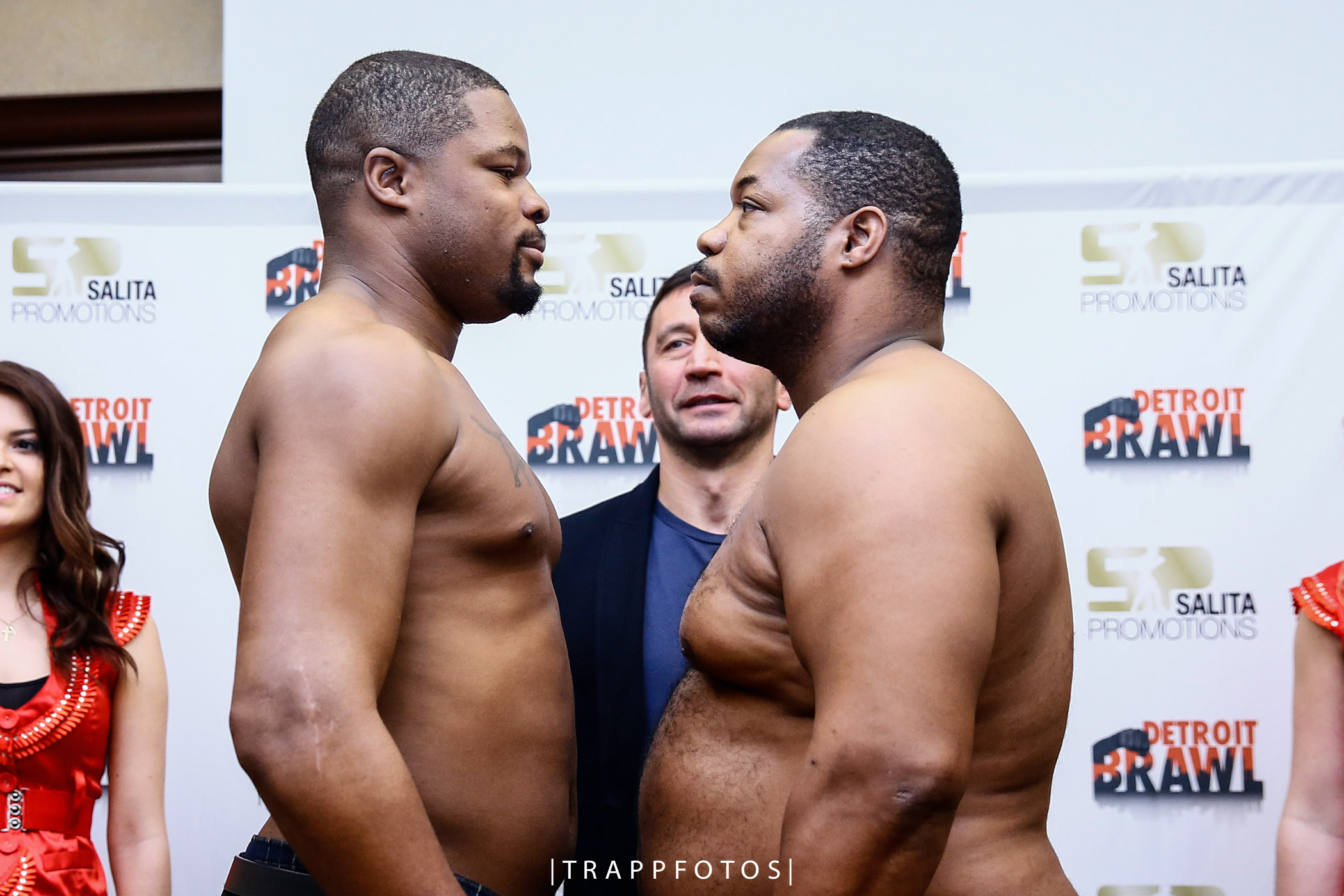 LR_DETROIT BRAWL-WEIGH IN-01212016-9387.jpg