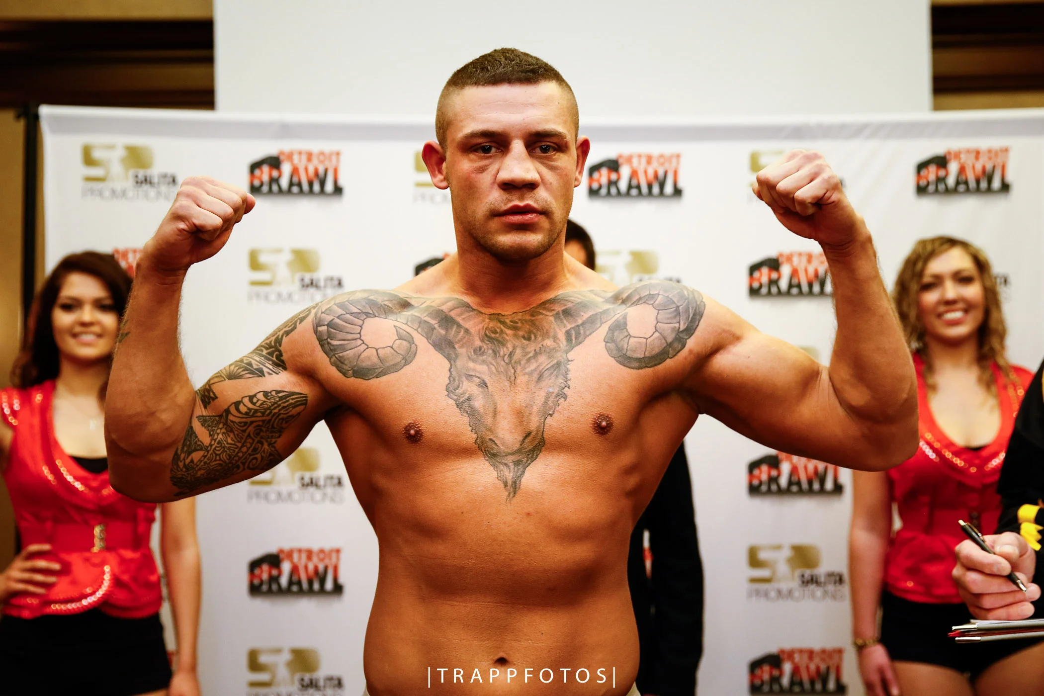 LR_DETROIT BRAWL-WEIGH IN-01212016-9403.jpg