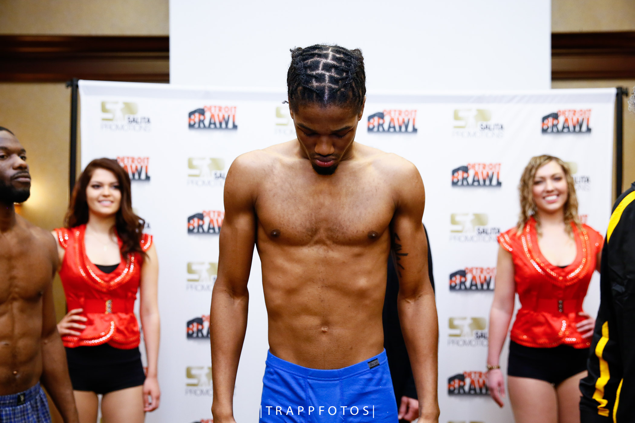 LR_DETROIT BRAWL-WEIGH IN-01212016-9438.jpg