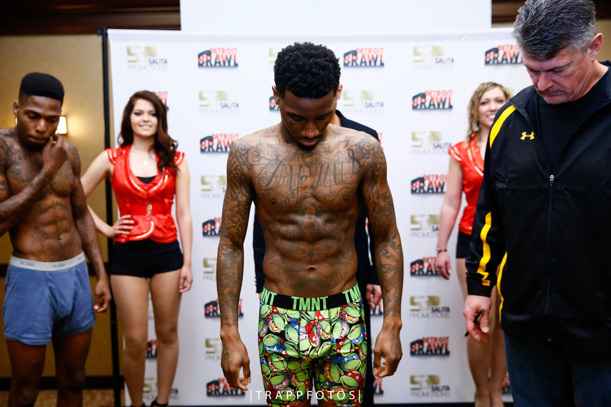 LR_DETROIT BRAWL-WEIGH IN-01212016-9504.jpg