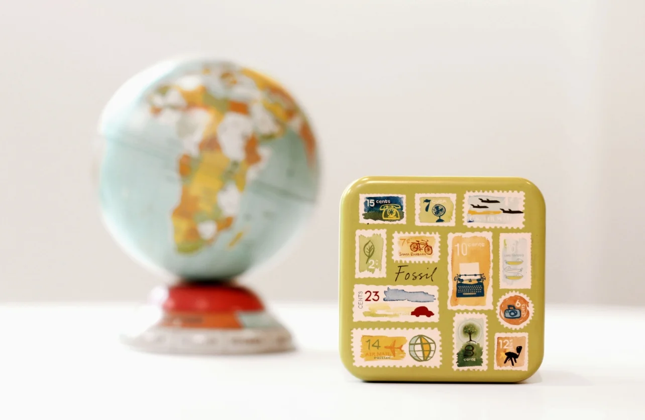 Stamp tin