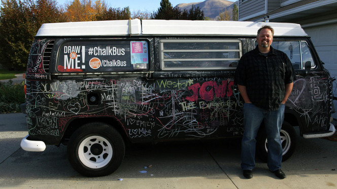 News: "Revived Volkswagen Bus inspires impromptu art, positive messages"
