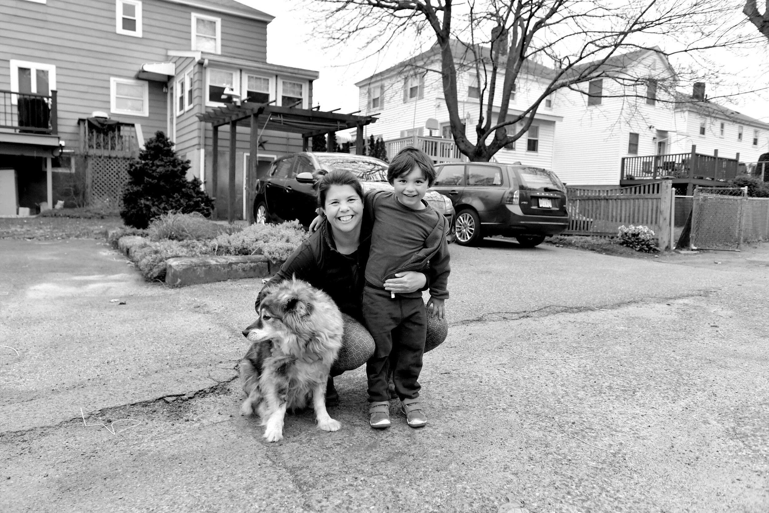   SuMing, RoRo and Nike    SuMing and family bring an infectious joy to the neighborhood through her constant smile and can often be seen running or working out. She is married to Jeff and they have two young children and an Aussie Nike. RoRo has a c