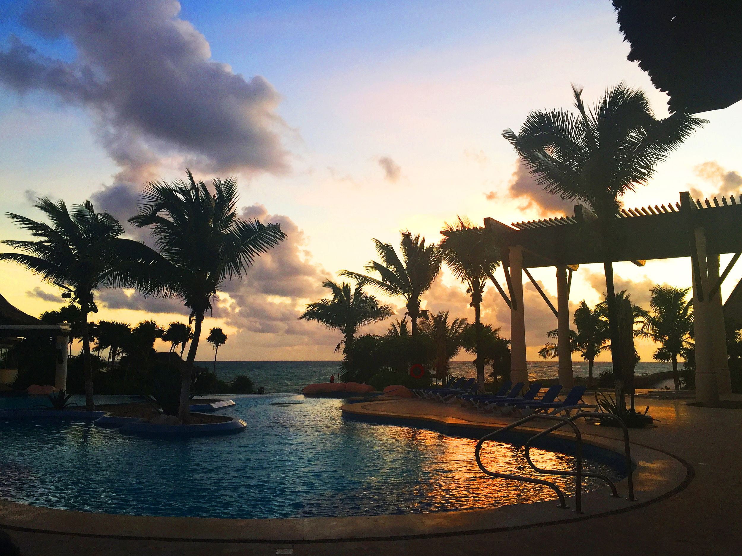 I spent many hours alone at this glorious pool. Glorious = understatement.