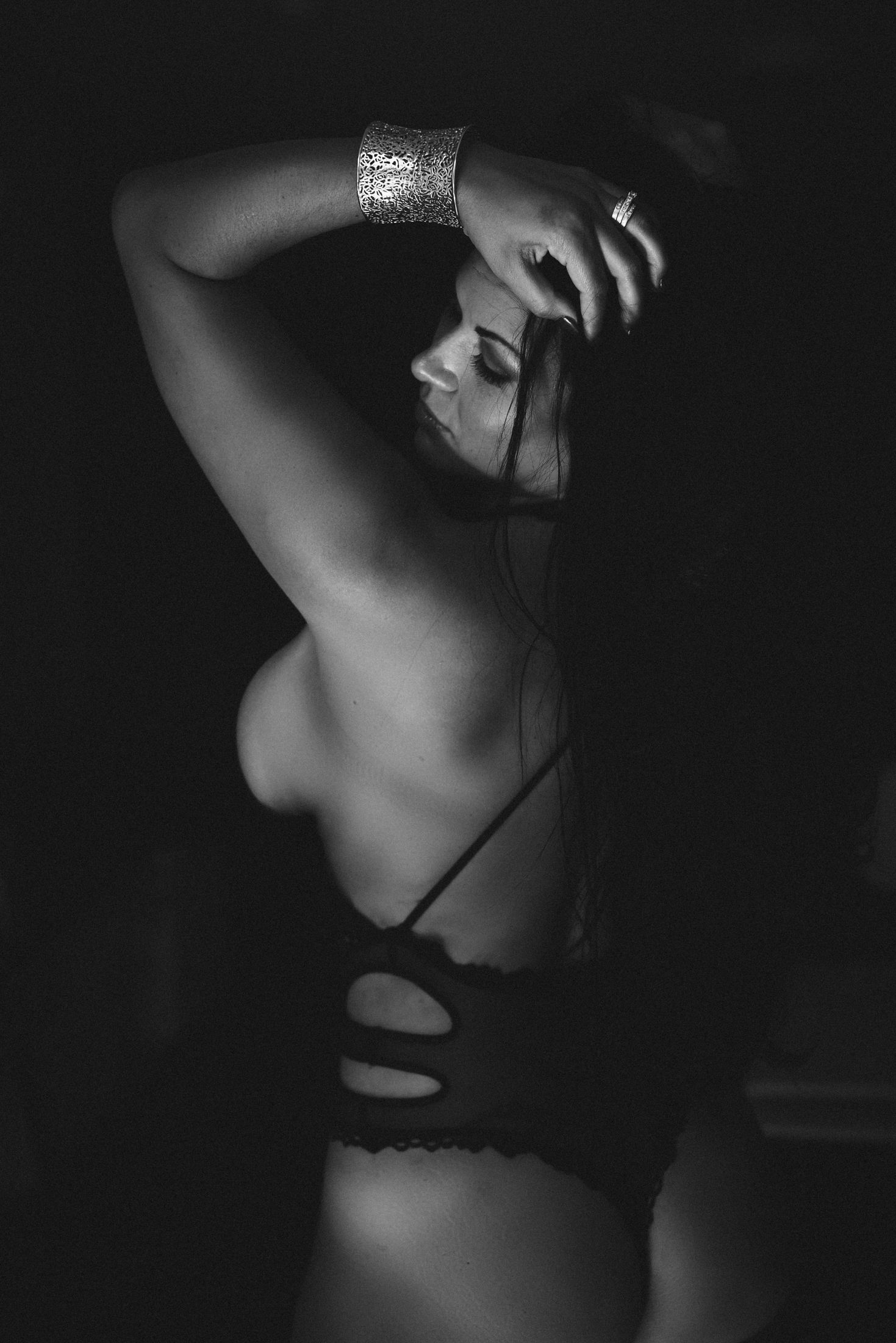 MISS "F" SAID... "It was AH~MAZING!!!! I felt completely comfortable from start to finish - it was like I was hanging out with a friend even though it was our first time meeting. I couldn't have asked for a better experience & I'm beyond happy that it was with with Kara Marie Boudoir! I’m already thinking about when I want to do it again!”