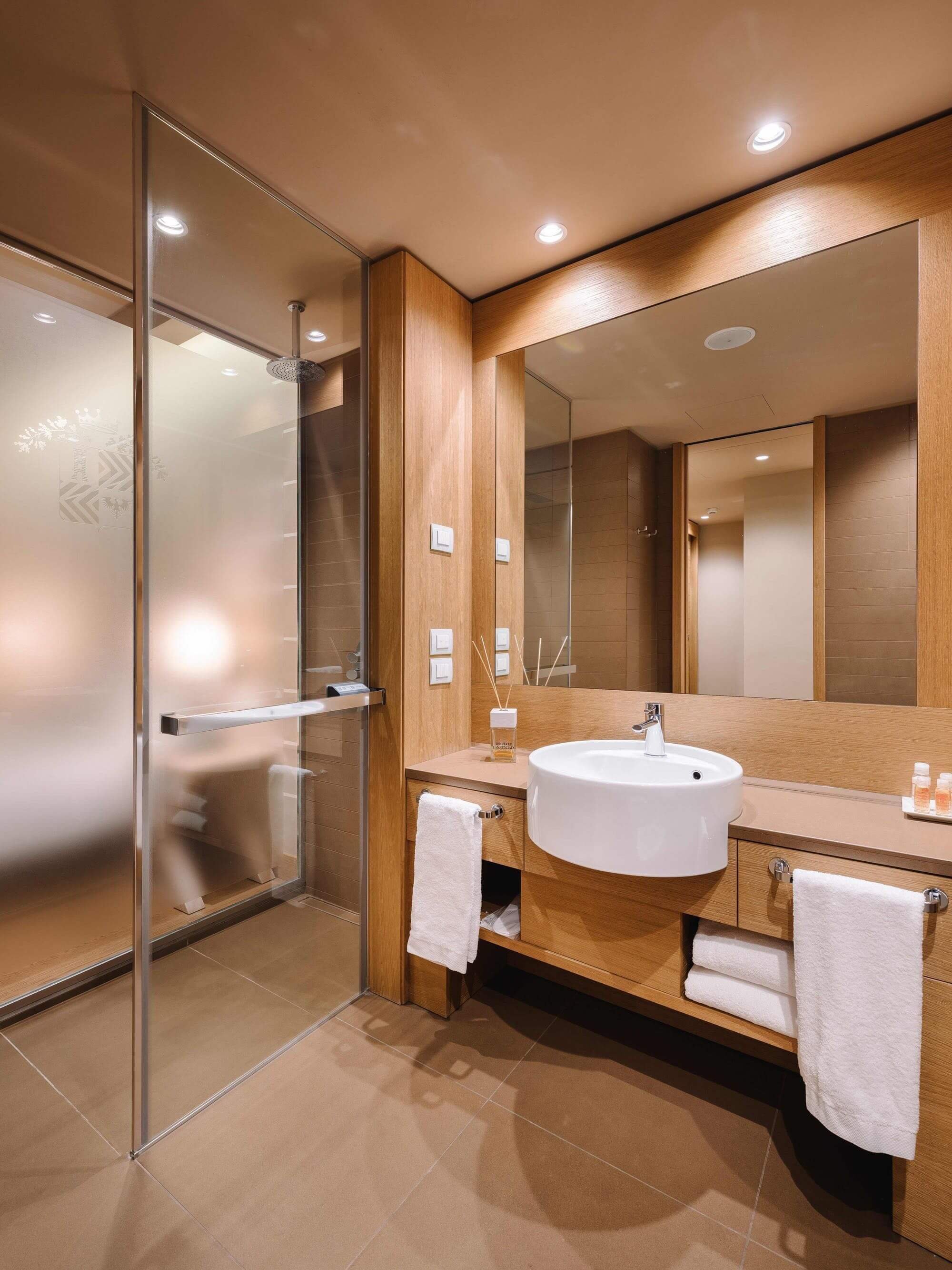 bagno-camera-standardtenuta-de-l-annunziatanatural-relais004.jpg