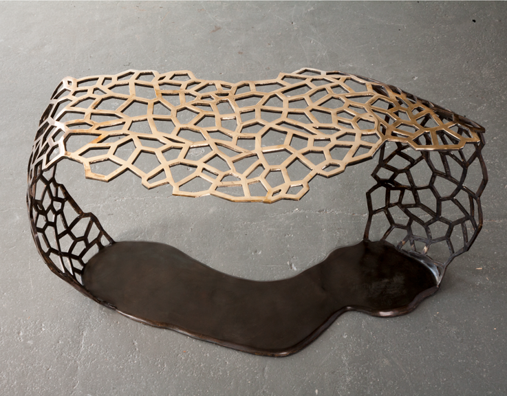 Lattice table made with bronze