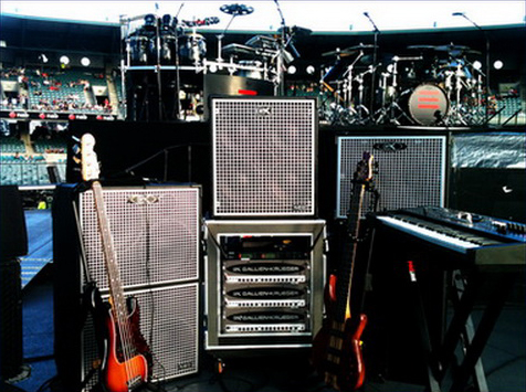 TonyRussellBassRigSetUp2010Jay-Z-U236-0Tour.jpg