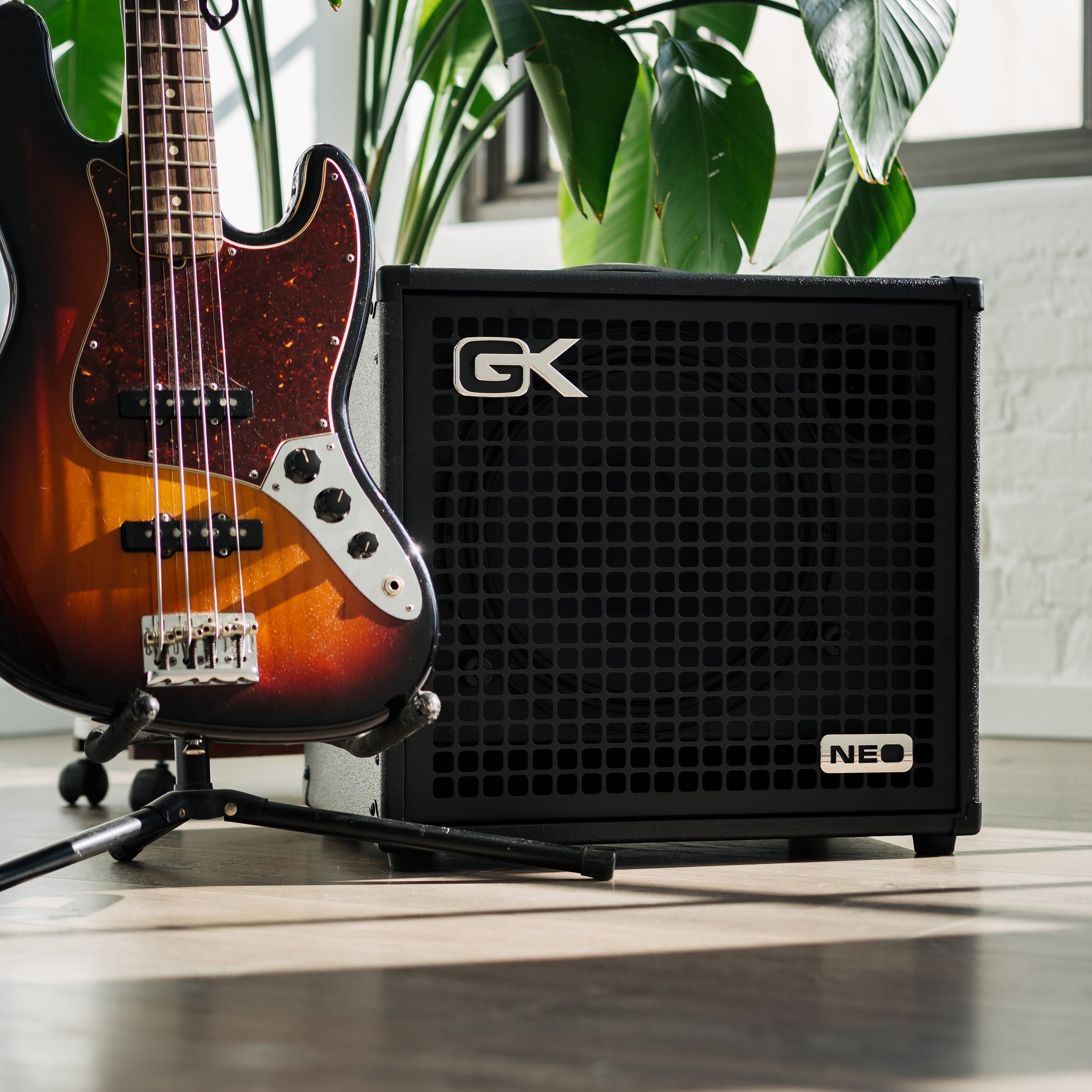 800 Watt combos&hellip; Grab the Legacy or Fusion combo in the following configurations: 112, 115, 210, 212, or 410! 
#gallienkrueger #legacy112 #fusion112 #gkcombo #gkallday