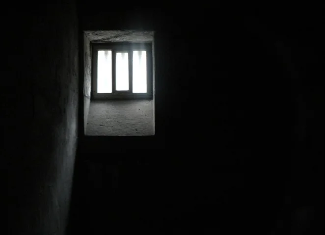prison_cell.jpg