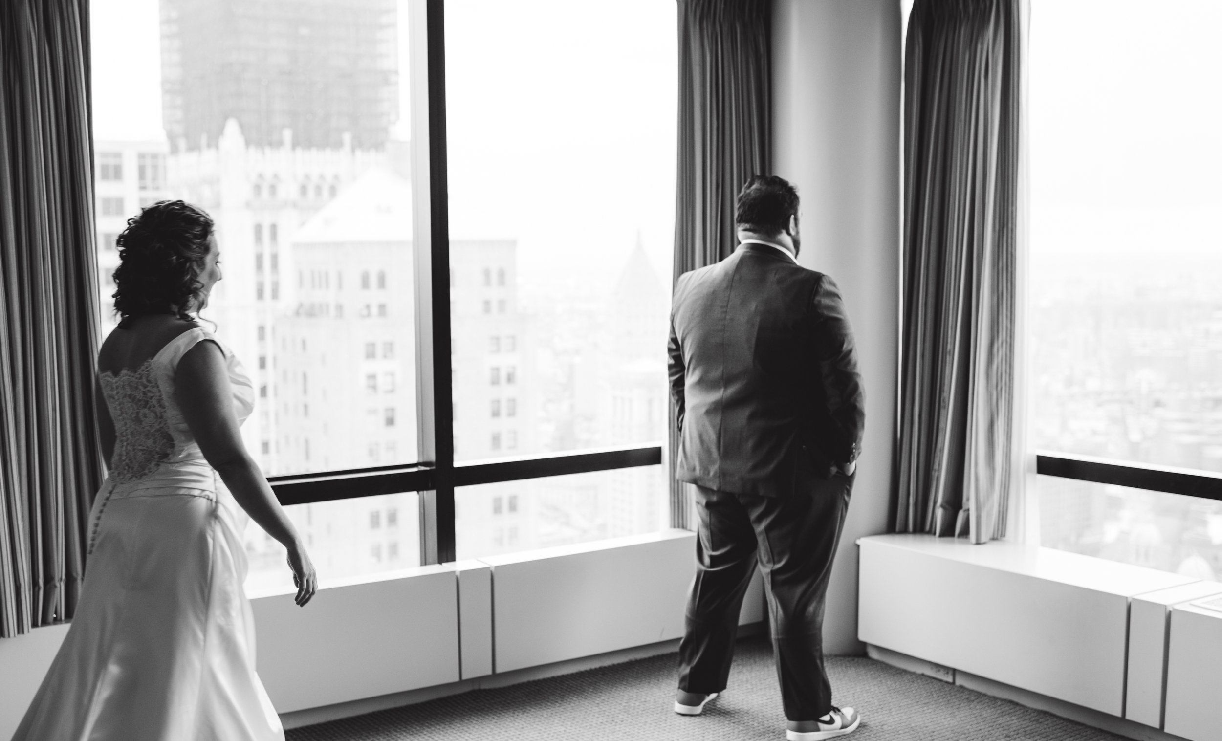 LIZA & JON - BATTERY PARK WEDDING - NYC INTIMATE WEDDING PHOTOGRAPHER - CHI-CHI AGBIM-118.jpg