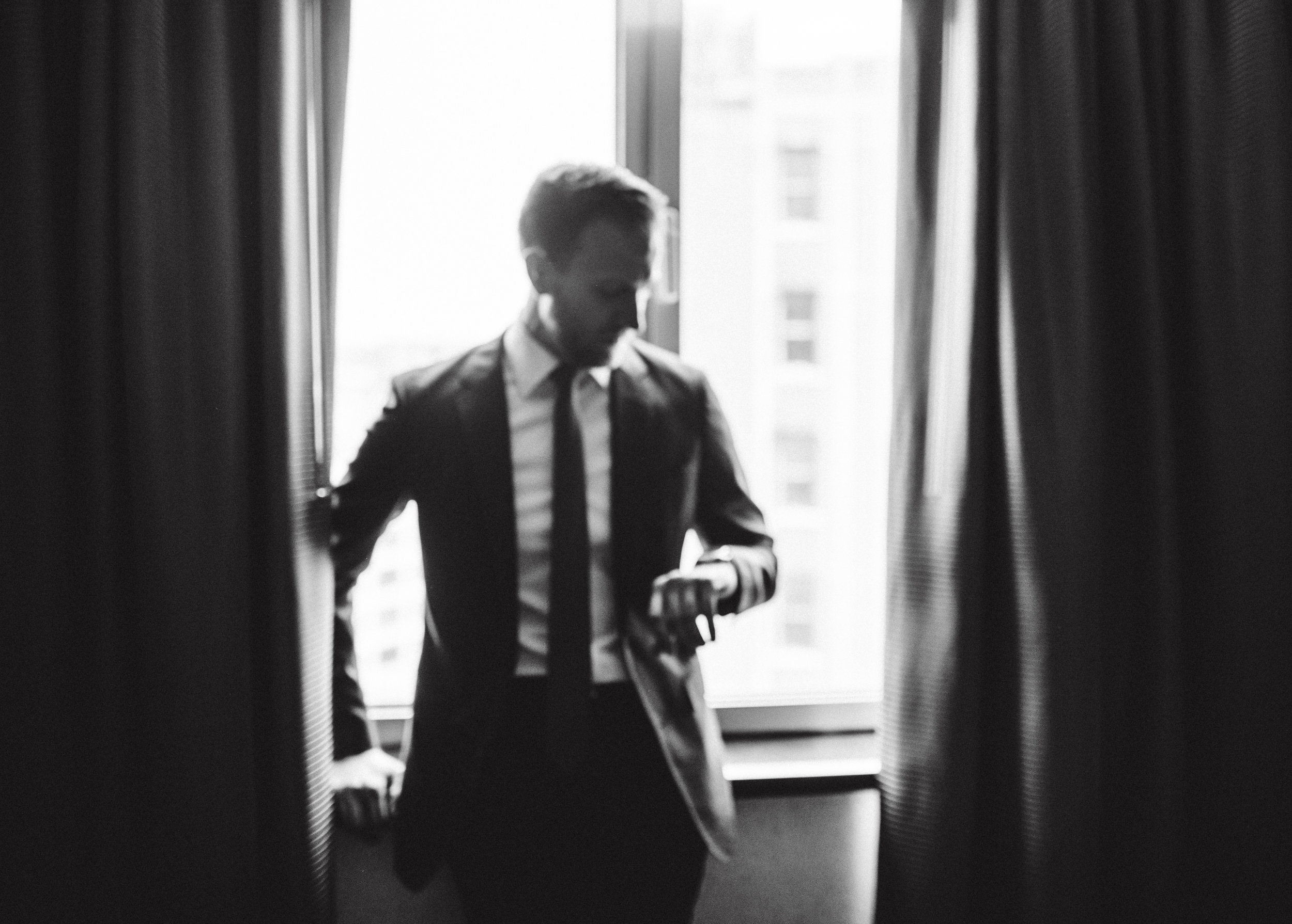 AMANDA & MATT - LE FANFARE NYC - INTIMATE WEDDING PHOTOGRAPHER by CHI-CHI ARI-64.jpg