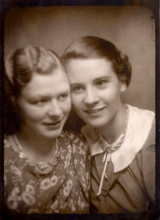 Two German women