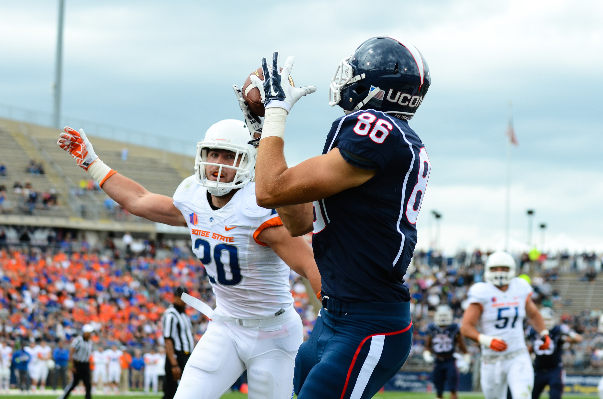 9-13-14_UConnvBoise_Lanzoni-00300.jpg