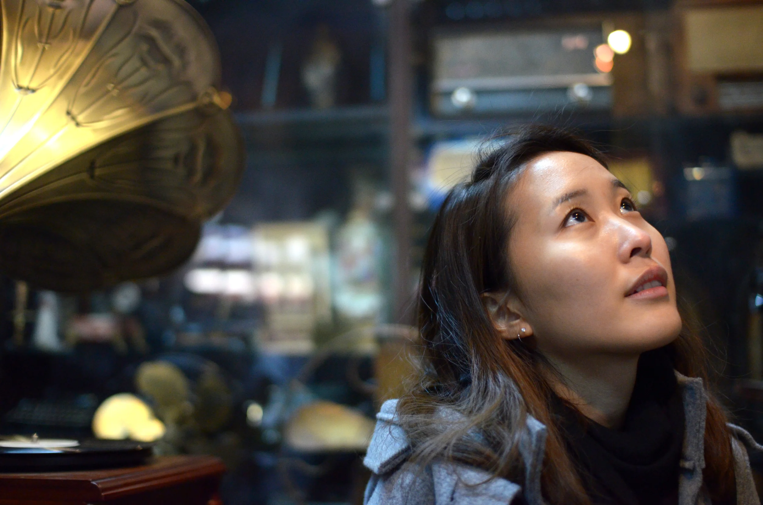 Antique shop with old speakers and other goods