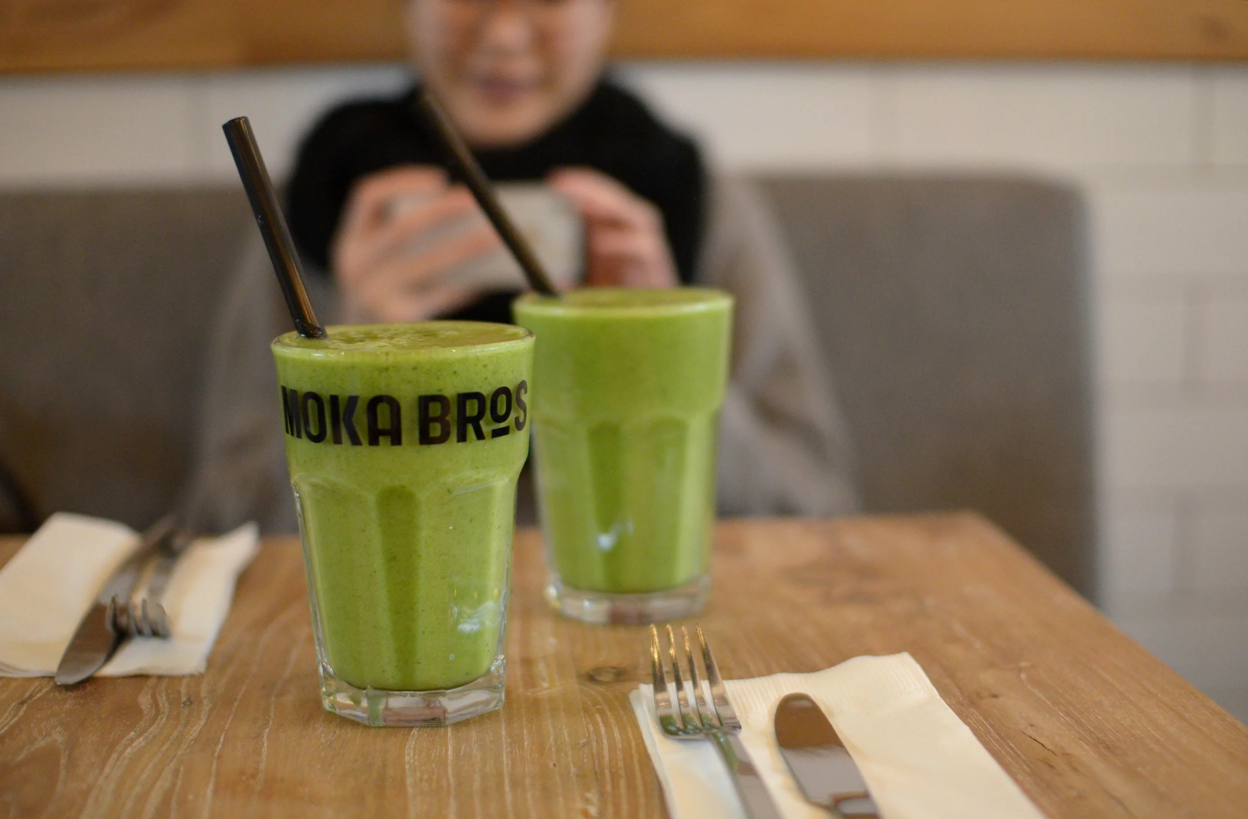 Kale, Apple, Mango Smoothies!