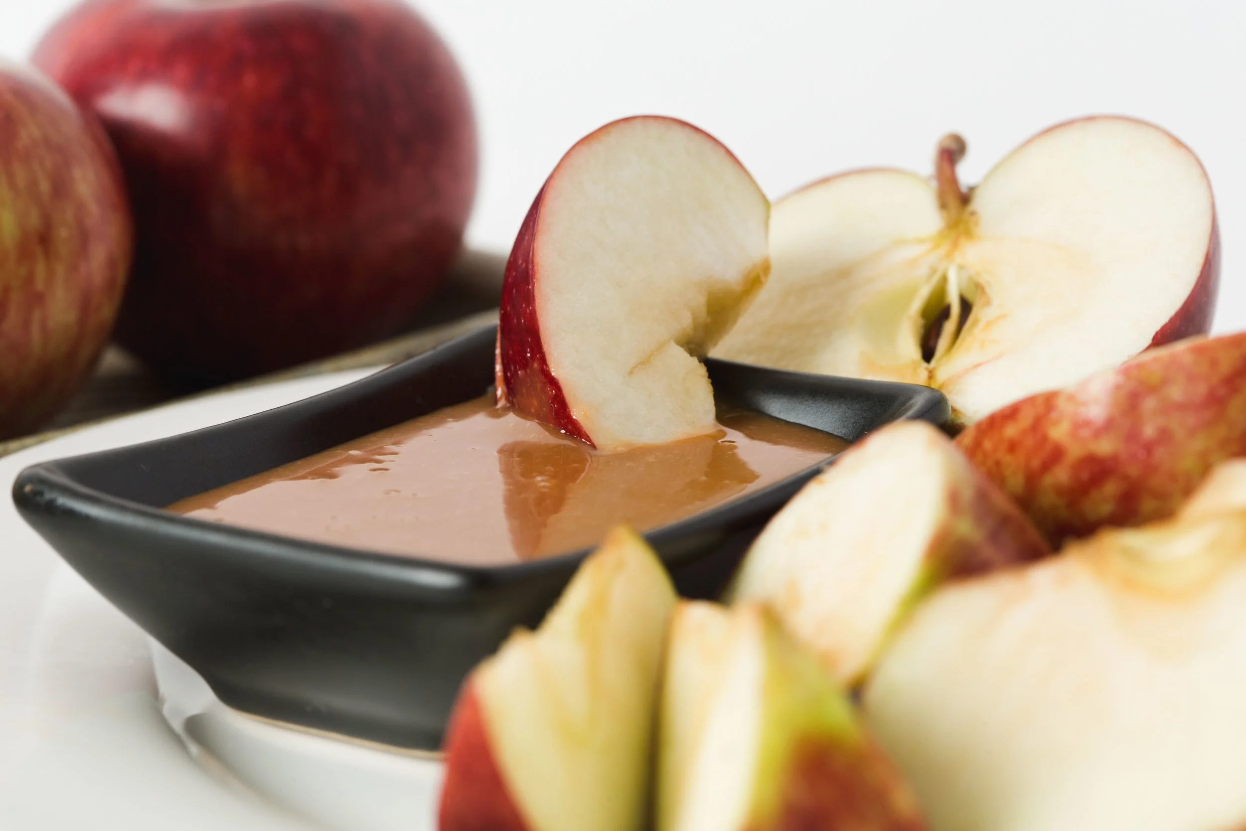 AppleDipClose.jpg