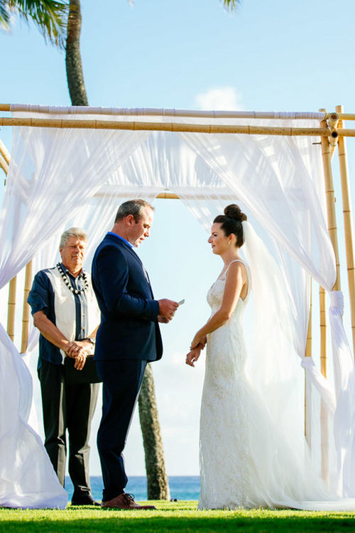 Poipu+Beach+Wedding-16.jpg