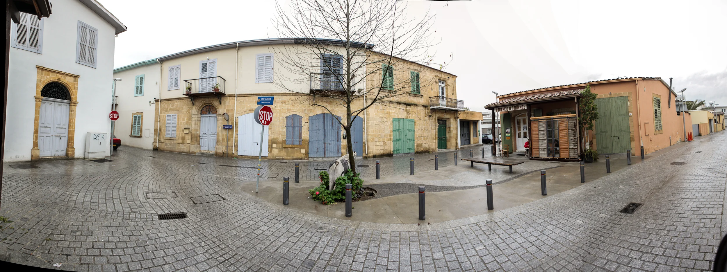A panorama of the square where the proposal would be placed