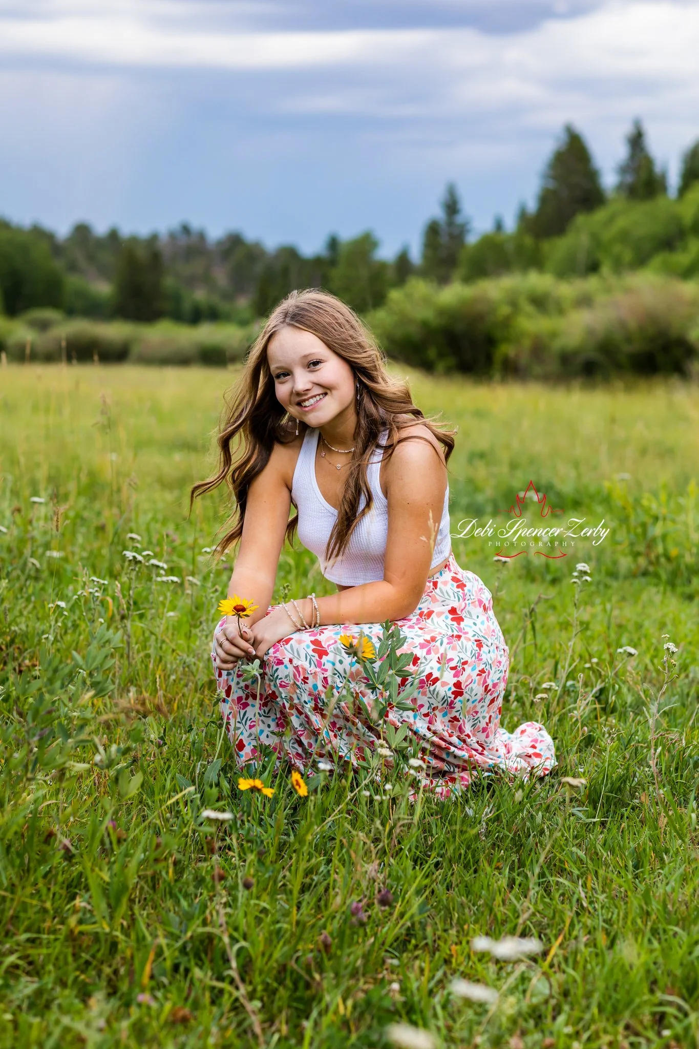 Senior captured in a natural outdoor environment for portrait.