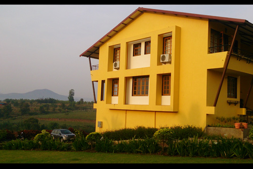 Nashik wine tour | Vallonne winery