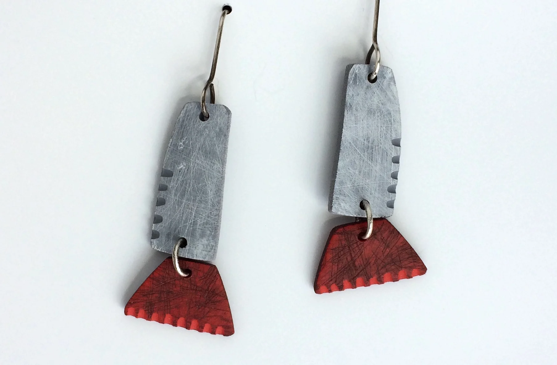 red-dangle-earrings.JPG