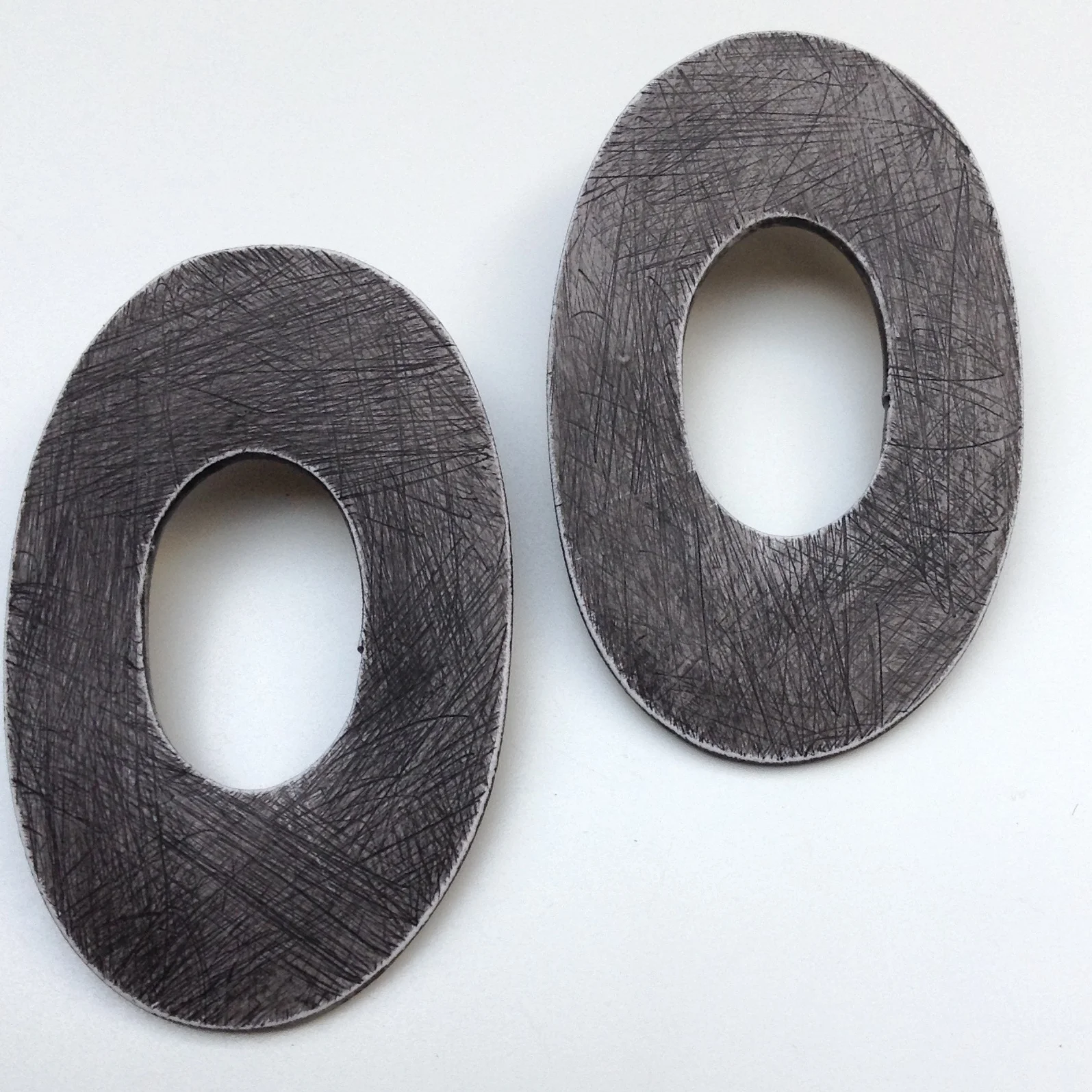 dark-grey-oval-hoops.jpg