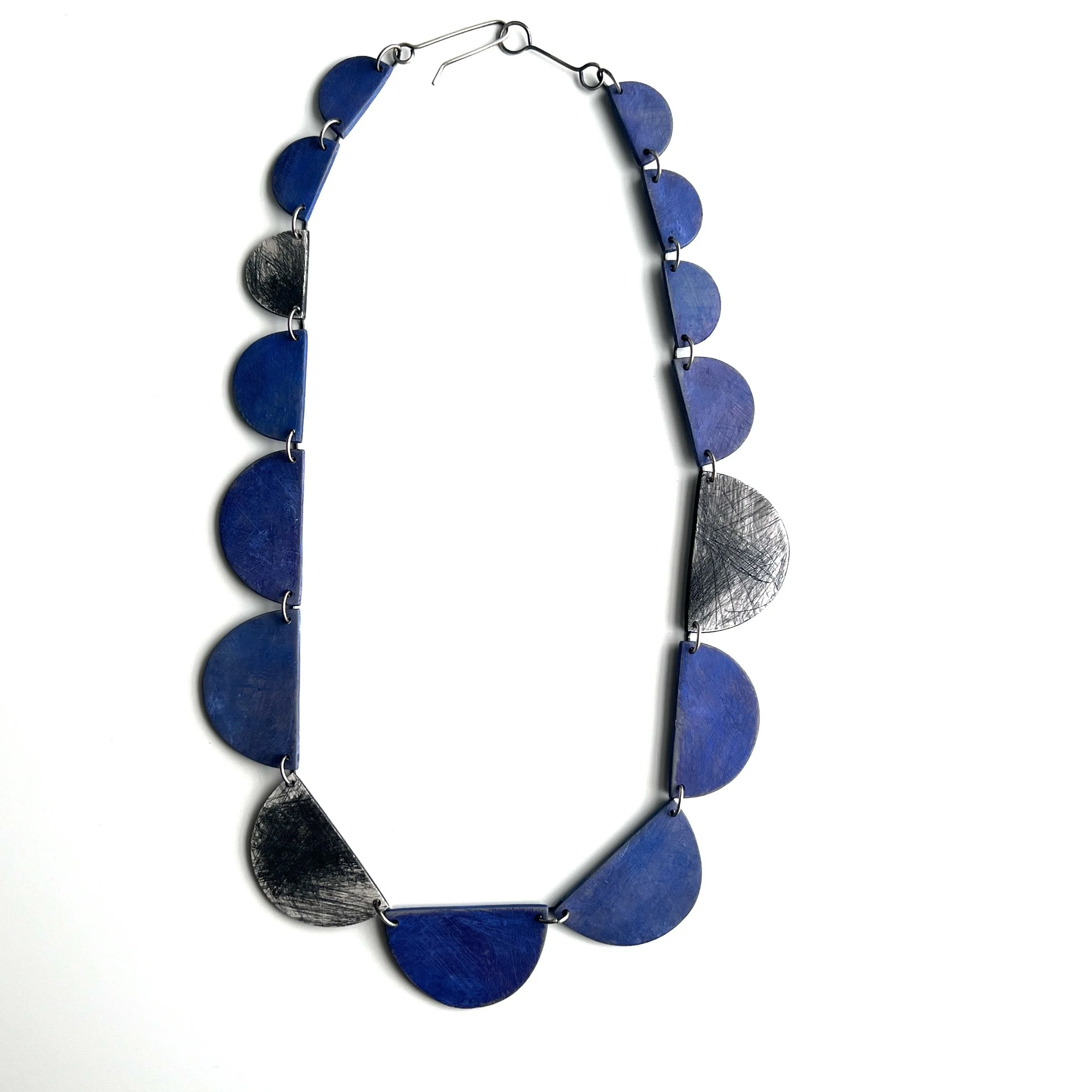 circle-necklace-blue.JPG
