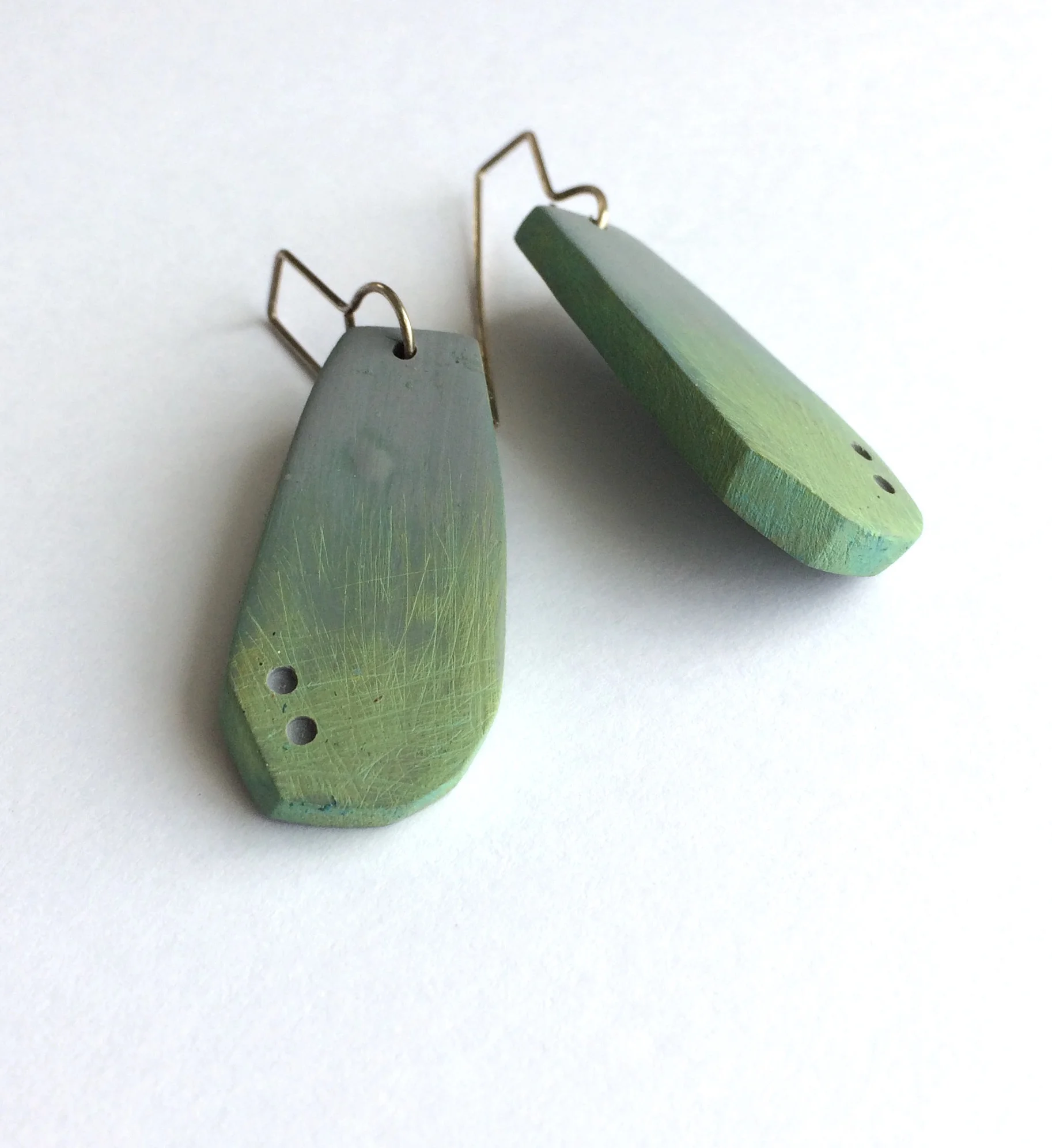 green-drop-dangle-earring.JPG