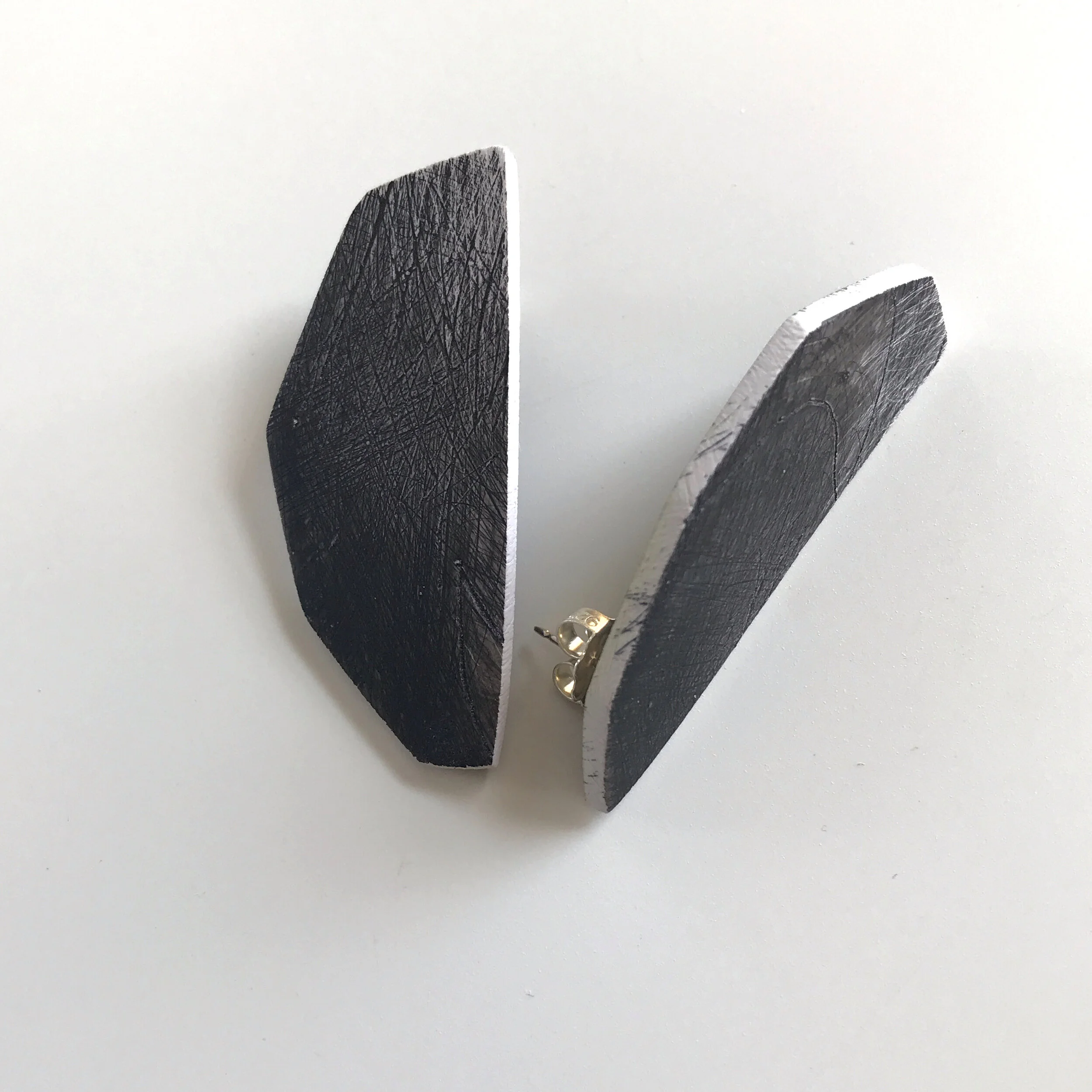 grey-recycled-slice-earrings.JPG