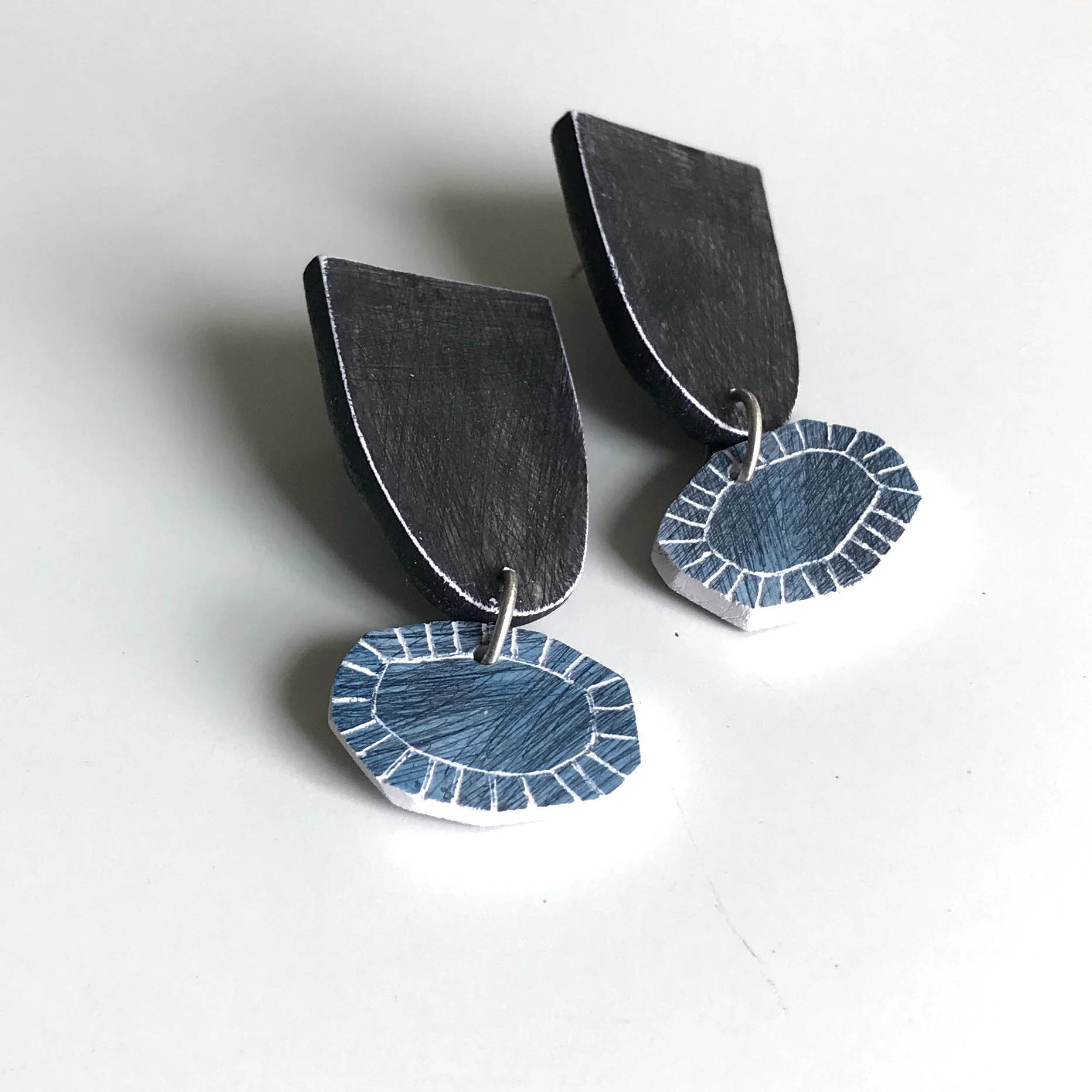 blue-flower-ooak-earrings.JPG