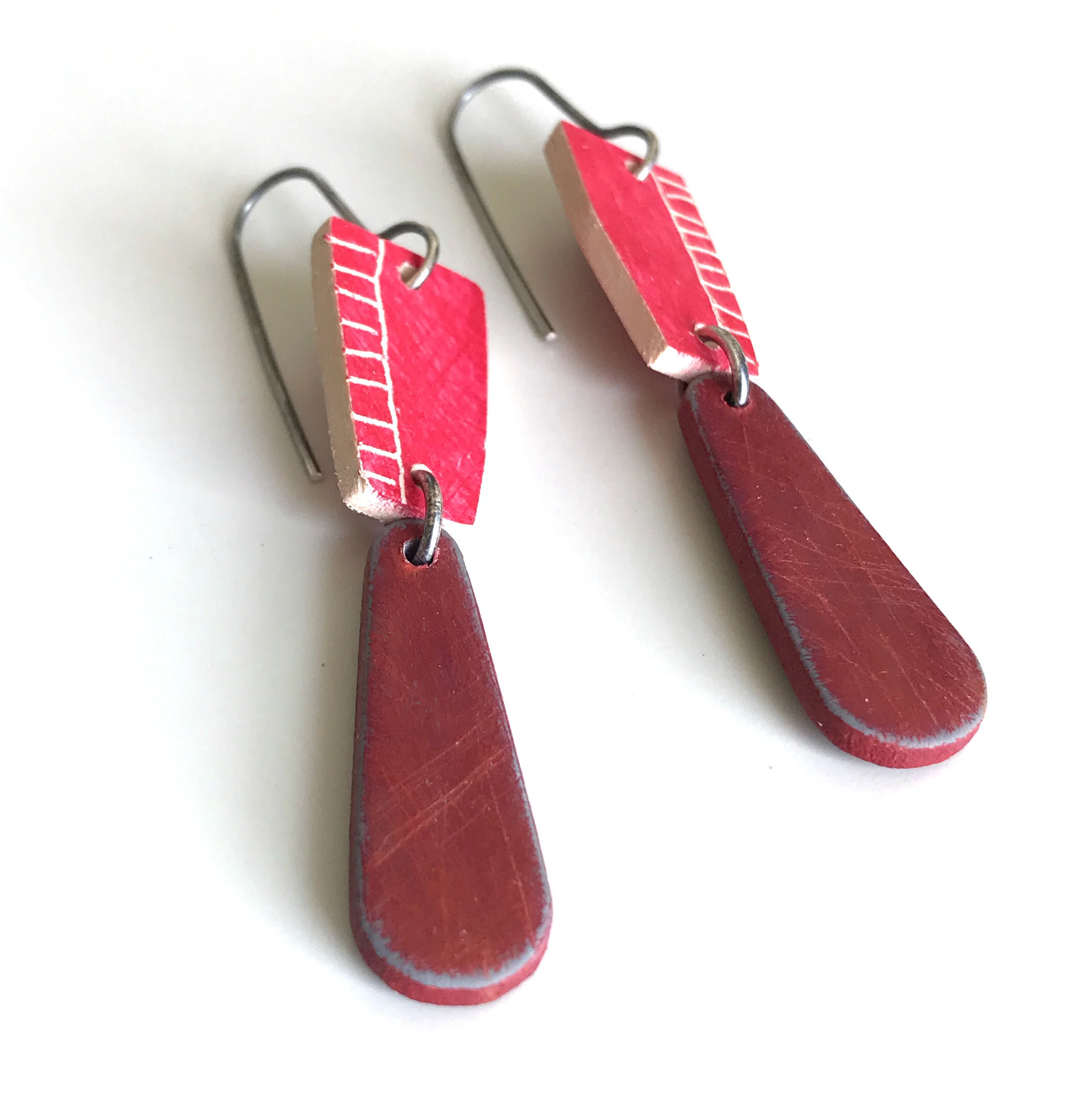 bright-red-feather-earrings.JPG