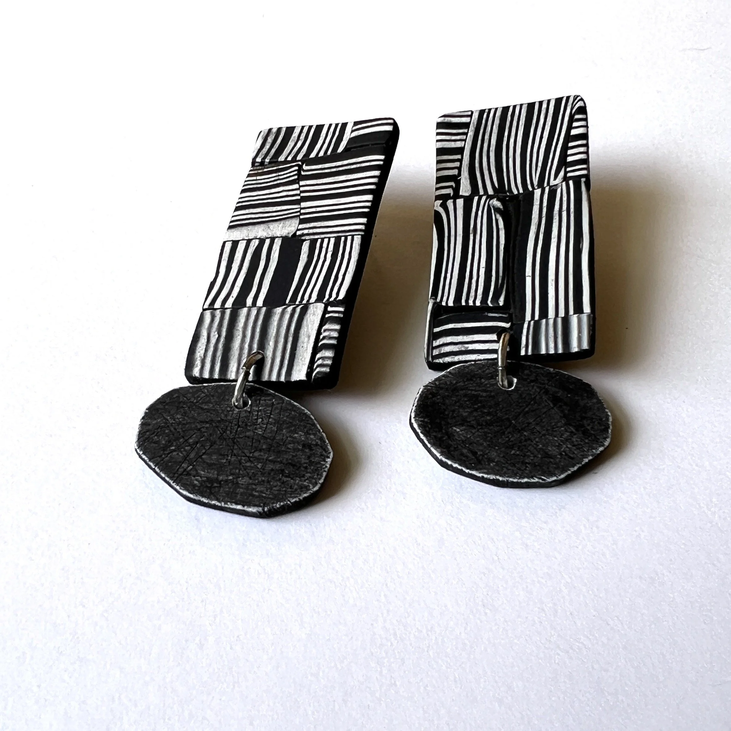 Bold-line-earrings.JPG