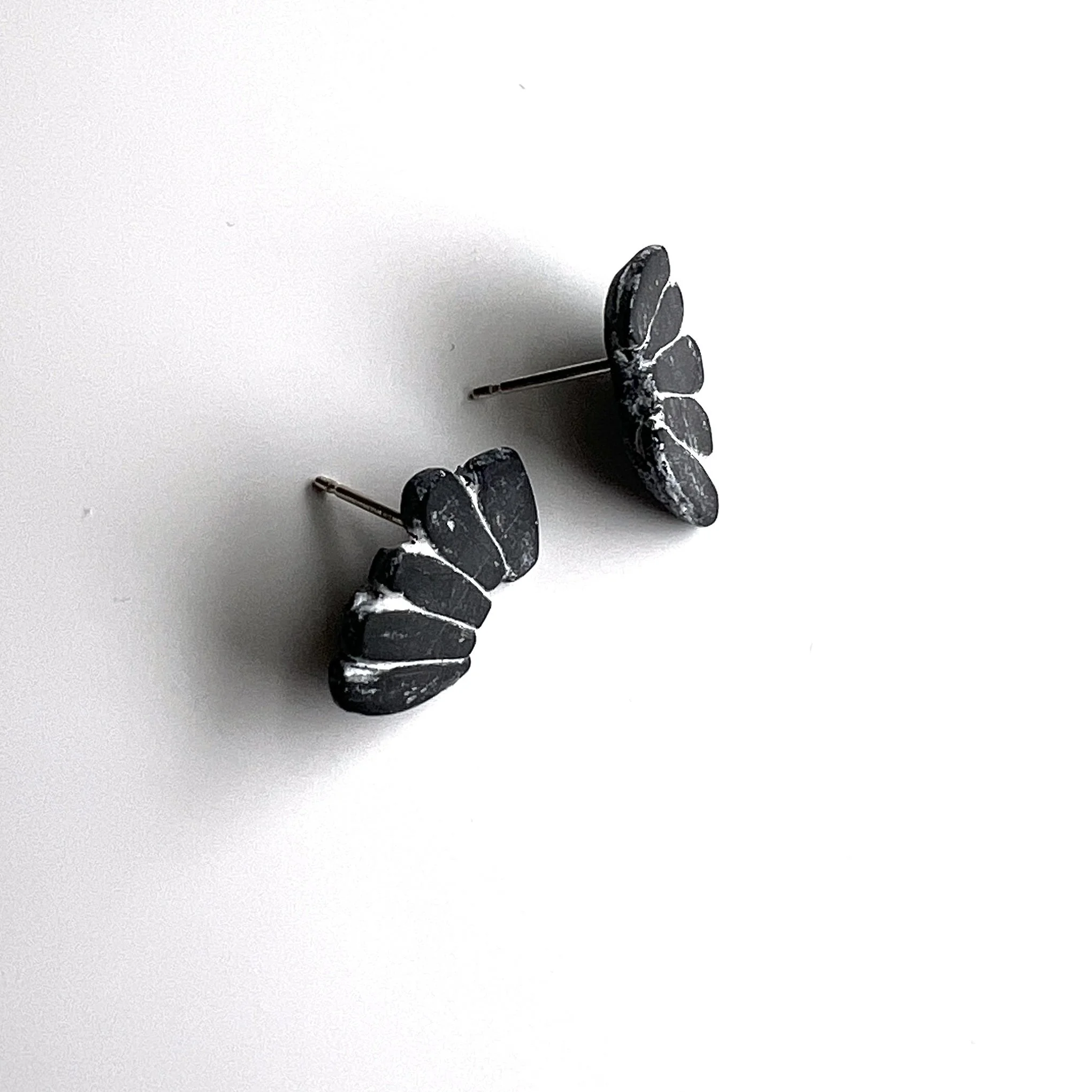 wing-black-polymer-clay-post-earrings.JPG